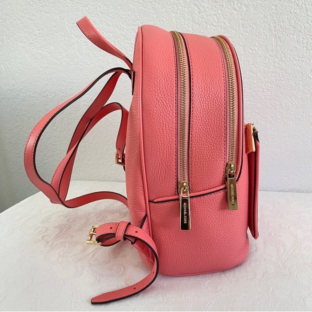 NWT Michael Kors backpack grapefruit leather - Picture 3 of 4